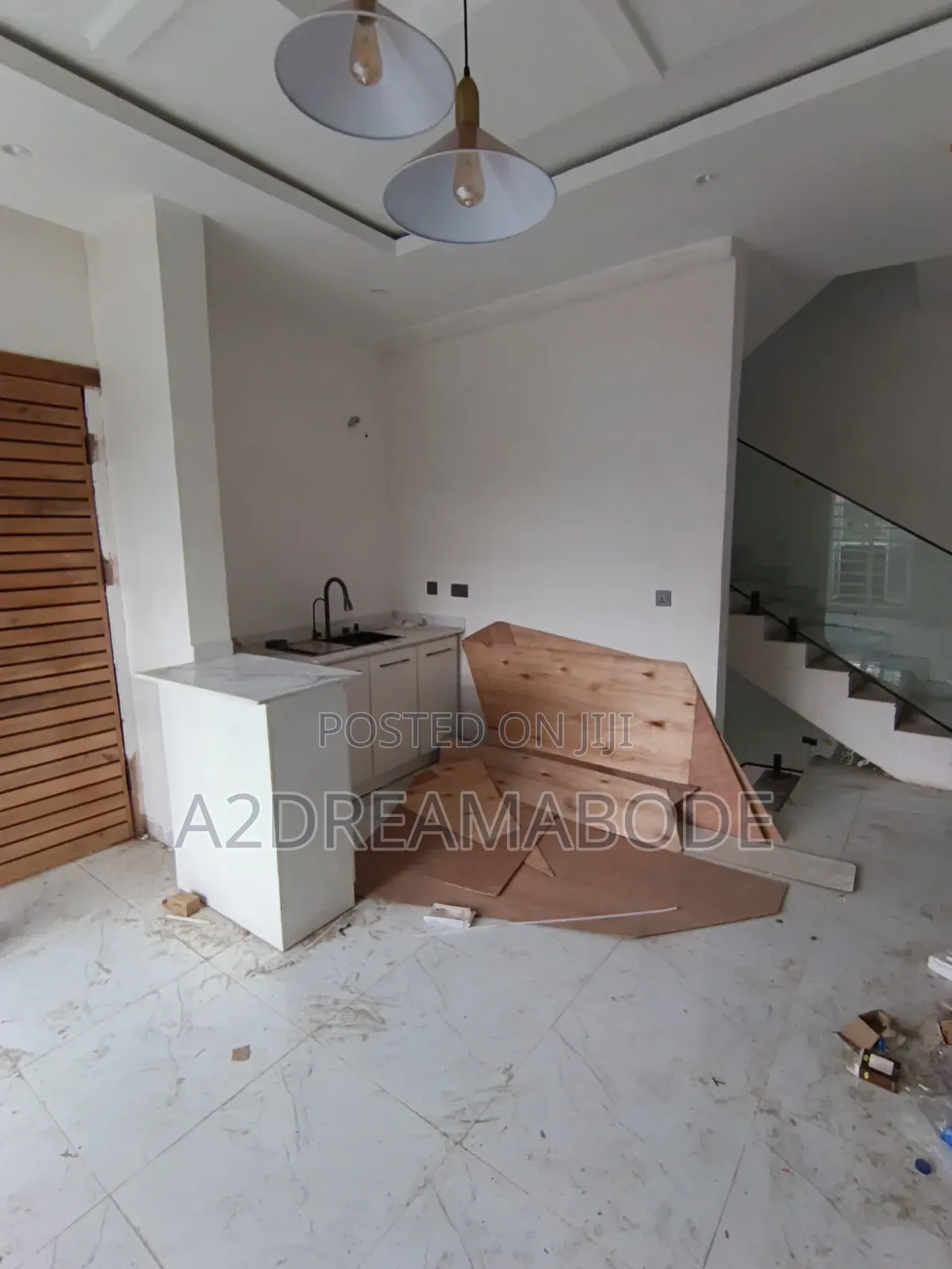 5bdrm Duplex in Gbagada, Millenuim/UPS for sale