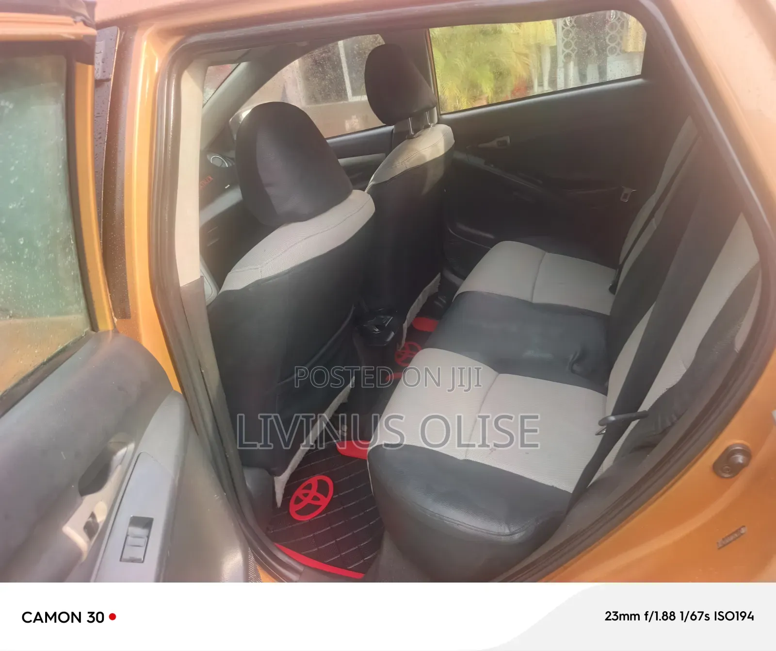 Toyota Matrix 2009 Gold