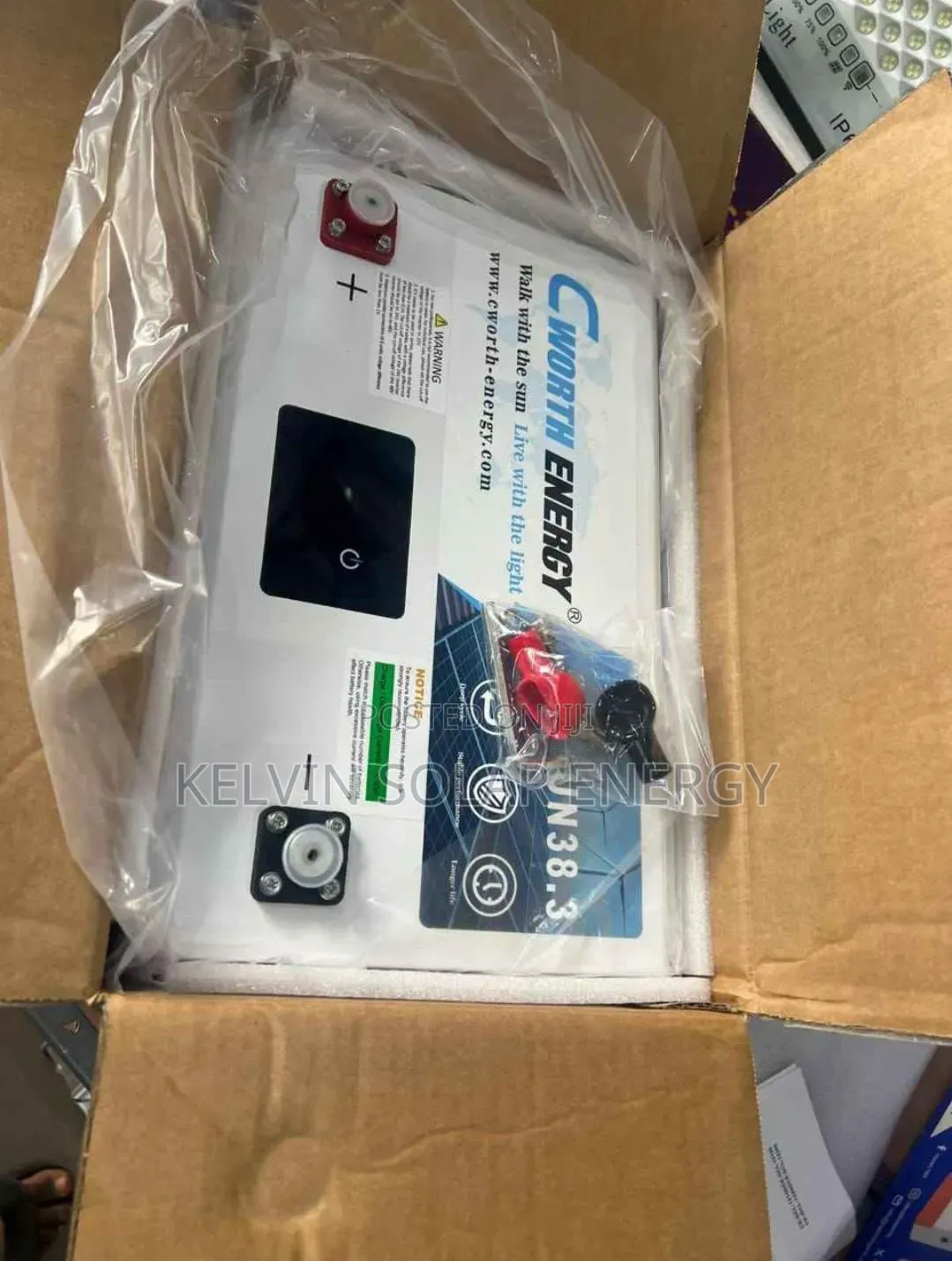 2.56kwh Cworth Lithium Ion Battery 12v