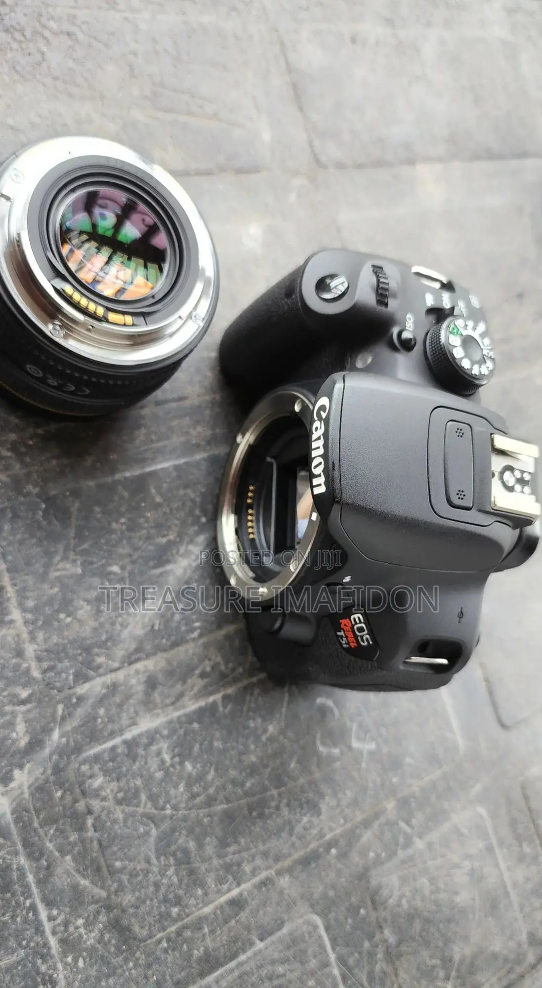 Canon 700d/T5i DSLR Camera + 50mm F/1.4 Lens