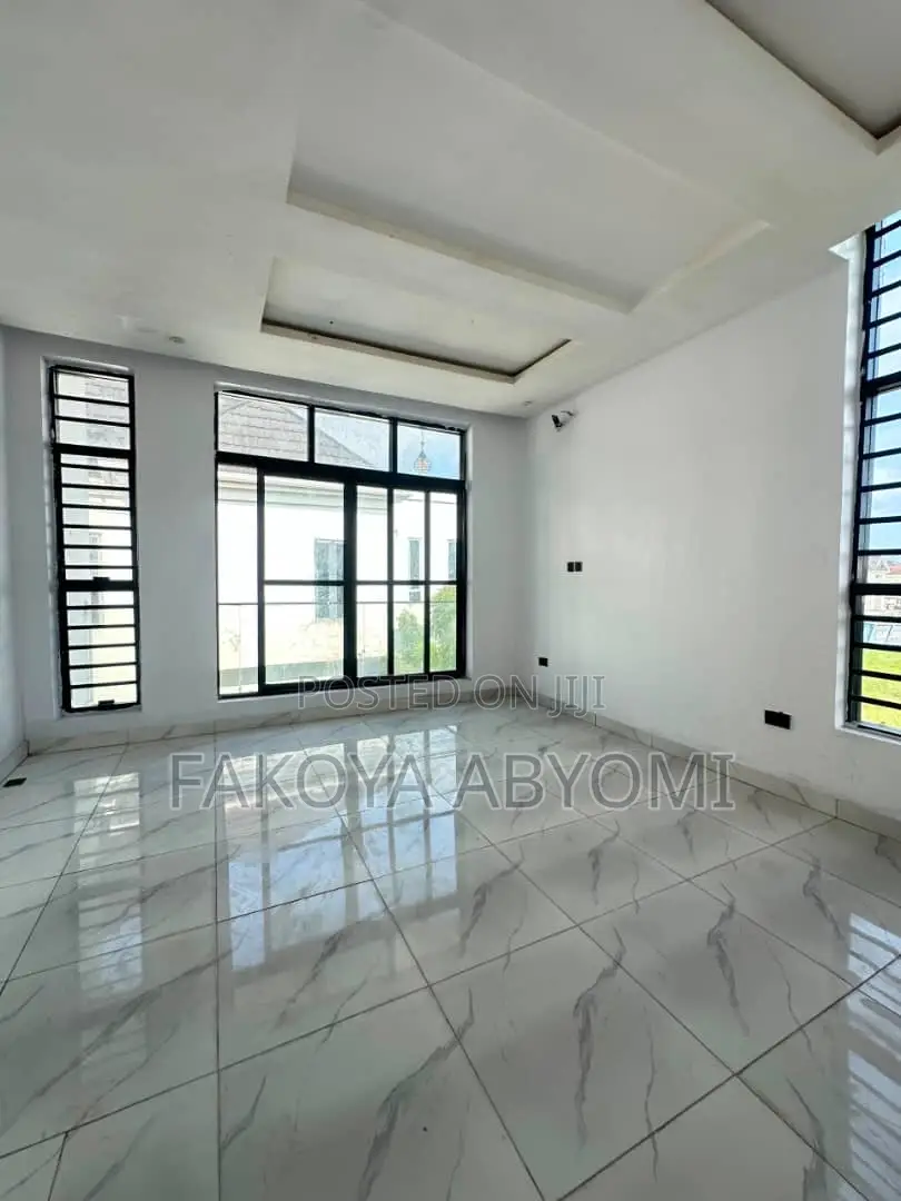 3bdrm Duplex in Orchid, Lekki Phase 2 for sale