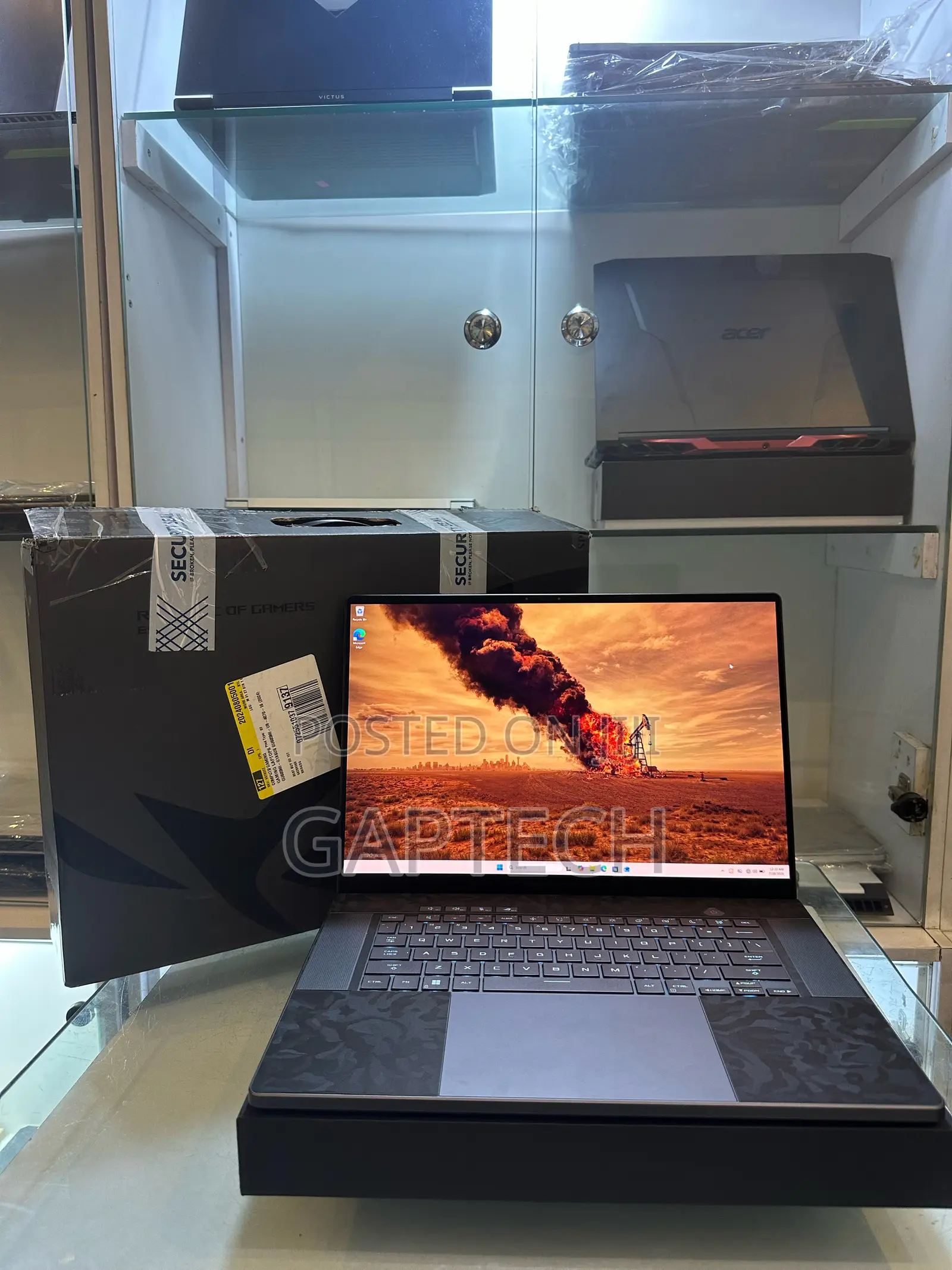 Laptop Asus ROG Zephyrus G16 16GB Intel Core Ultra 9 SSD 2T