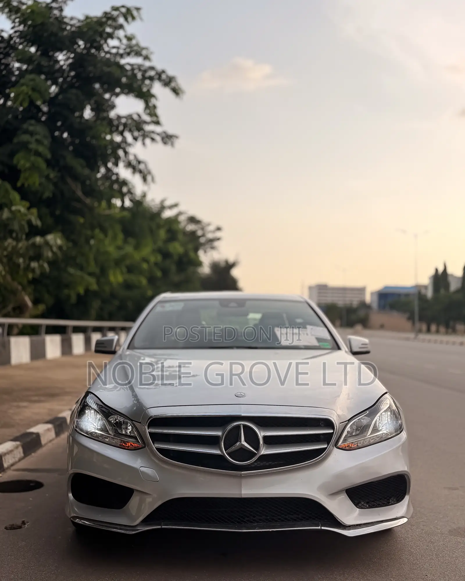 Mercedes-Benz E350 Base 4Matic Sedan AWD (3.5L 6cyl 7A) 2015 Silver