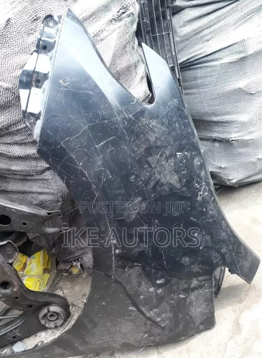 Left Fender Sienna 012 015