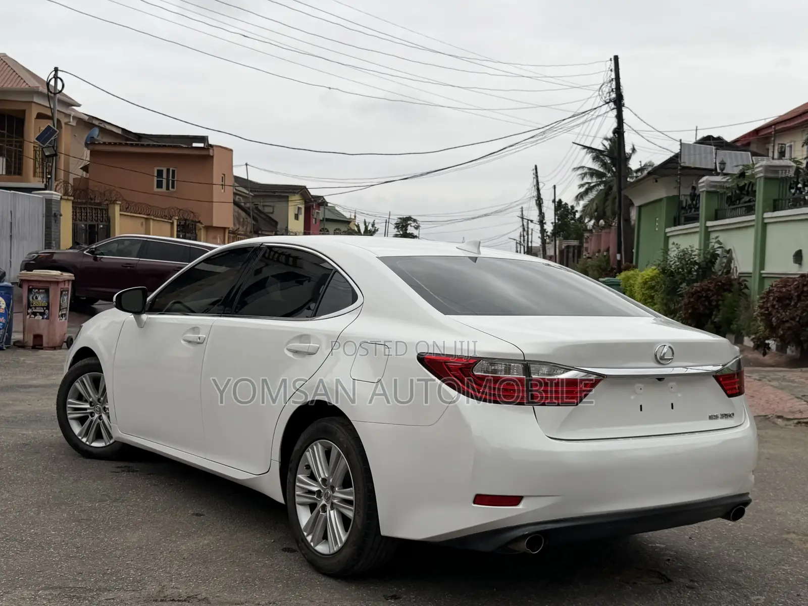 Lexus ES 350 FWD 2015 White