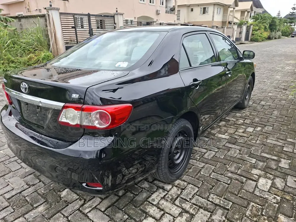 Toyota Corolla 2012 Black