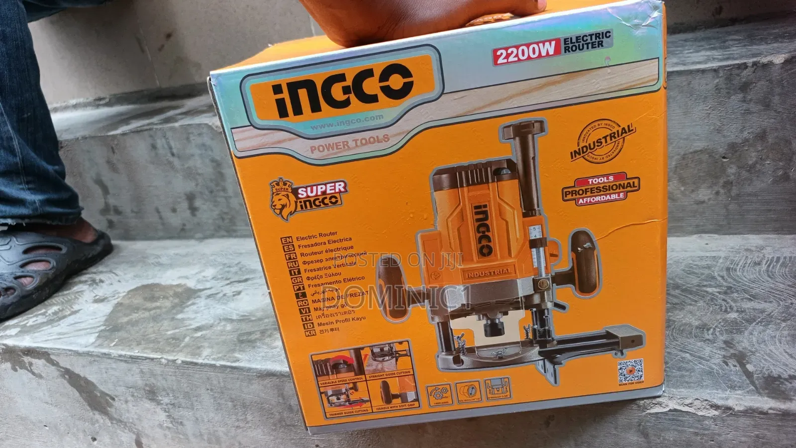 INGCO 2200W Electric Plunge Router (Model: RT22008