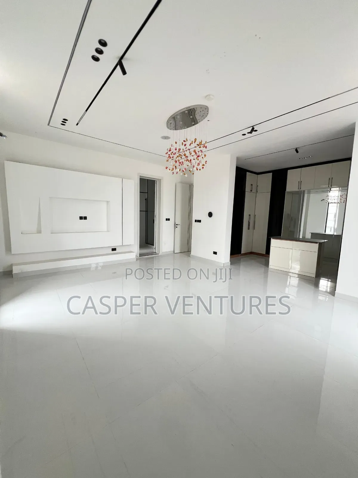 6bdrm Duplex in Pinnock Beach, Osapa london for sale