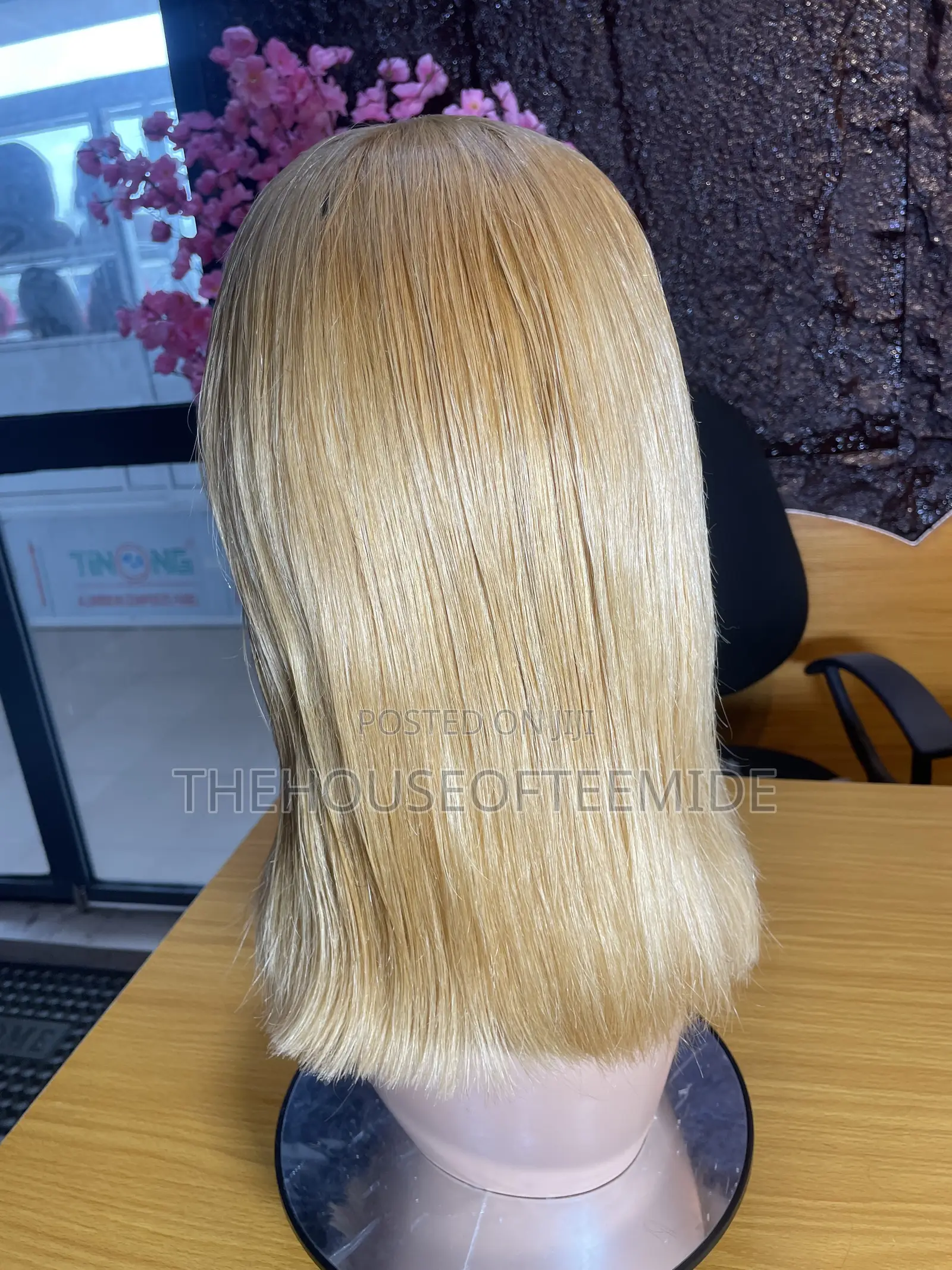 Straight Wig