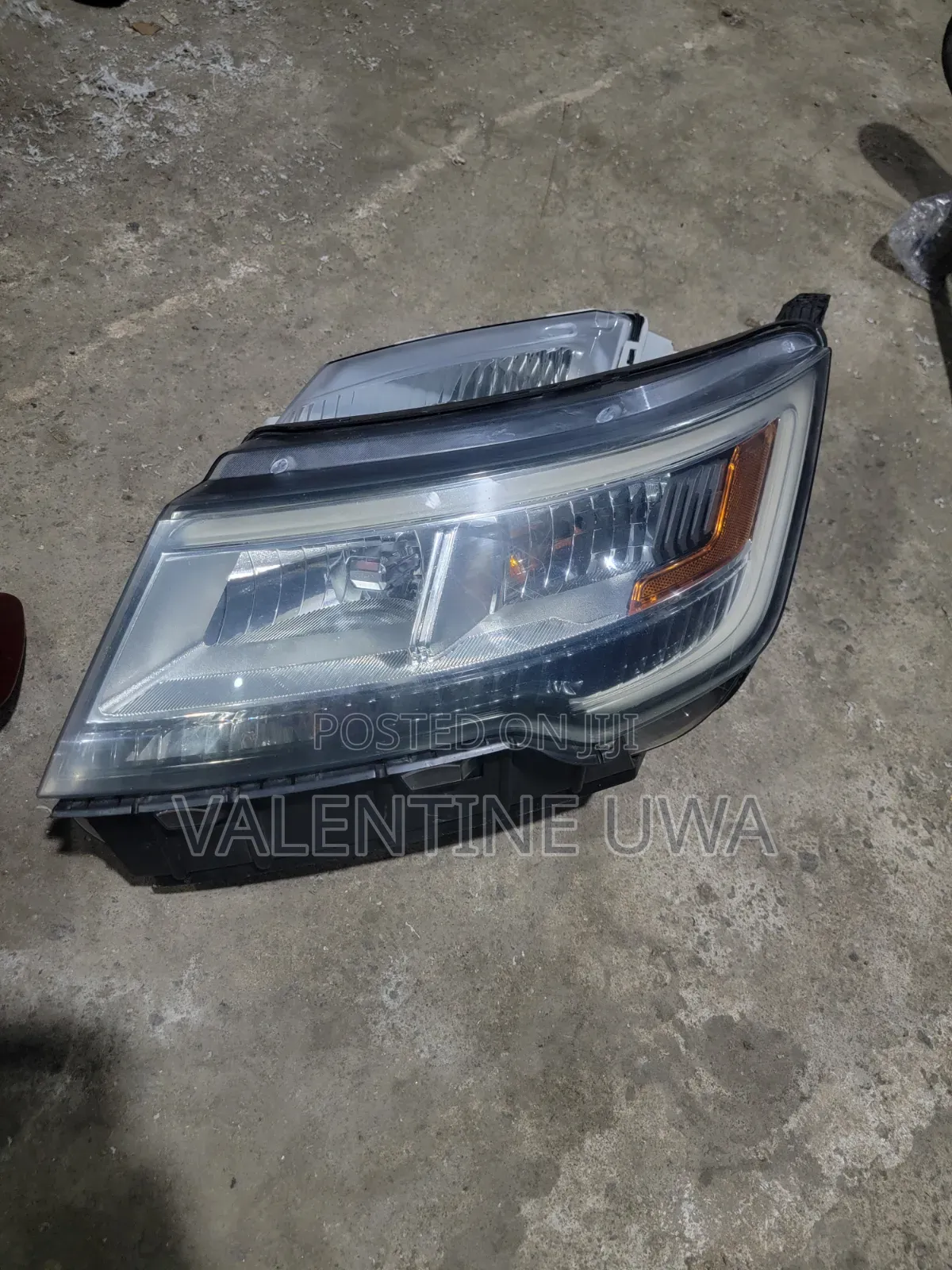 2017 Explorer Headlamp