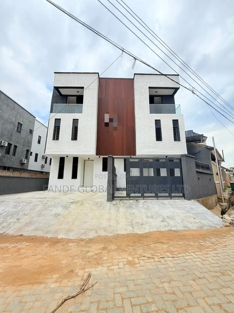 4bdrm Duplex in Gbagada for sale