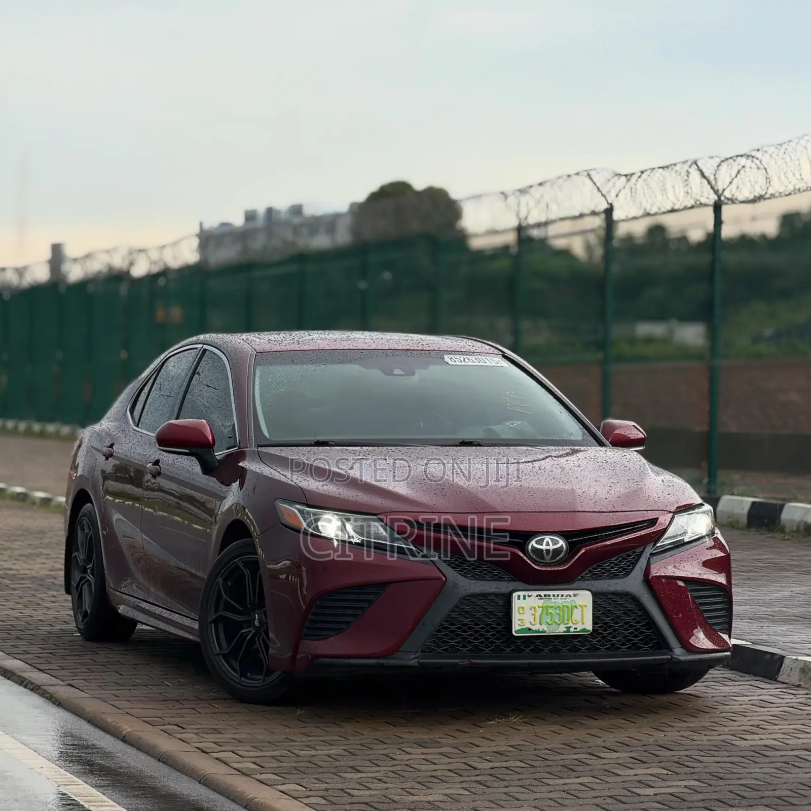 Toyota Camry SE (2.5L 4cyl 8A) 2019 Burgundy