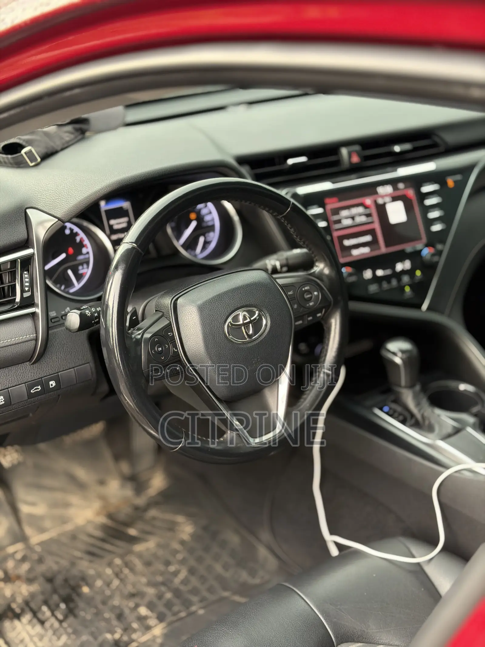 Toyota Camry SE (2.5L 4cyl 8A) 2019 Burgundy