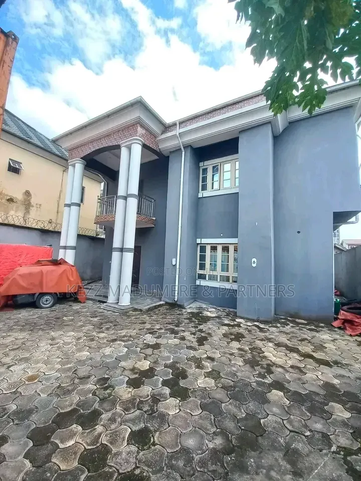 5bdrm Duplex in Off Peter Odili By, Port-Harcourt for sale