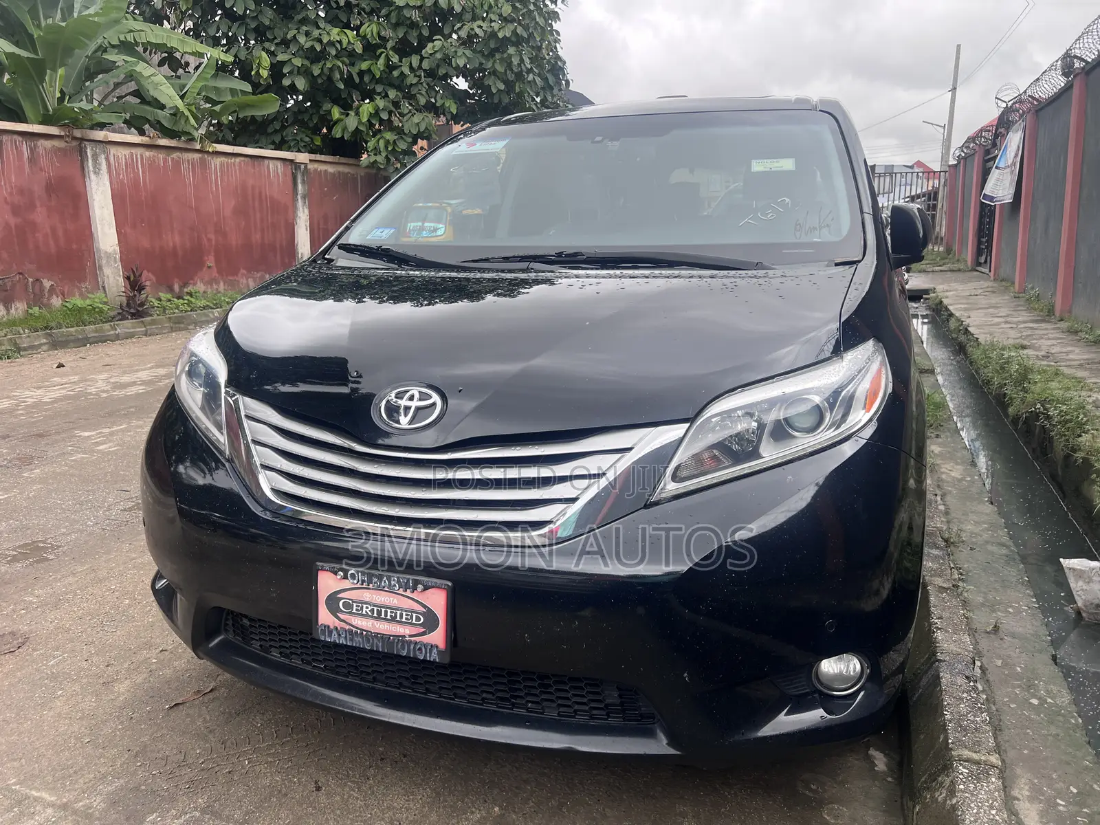 Toyota Sienna Limited Premium 7 Passenger (3.5L 6cyl 6A) 2016 Black