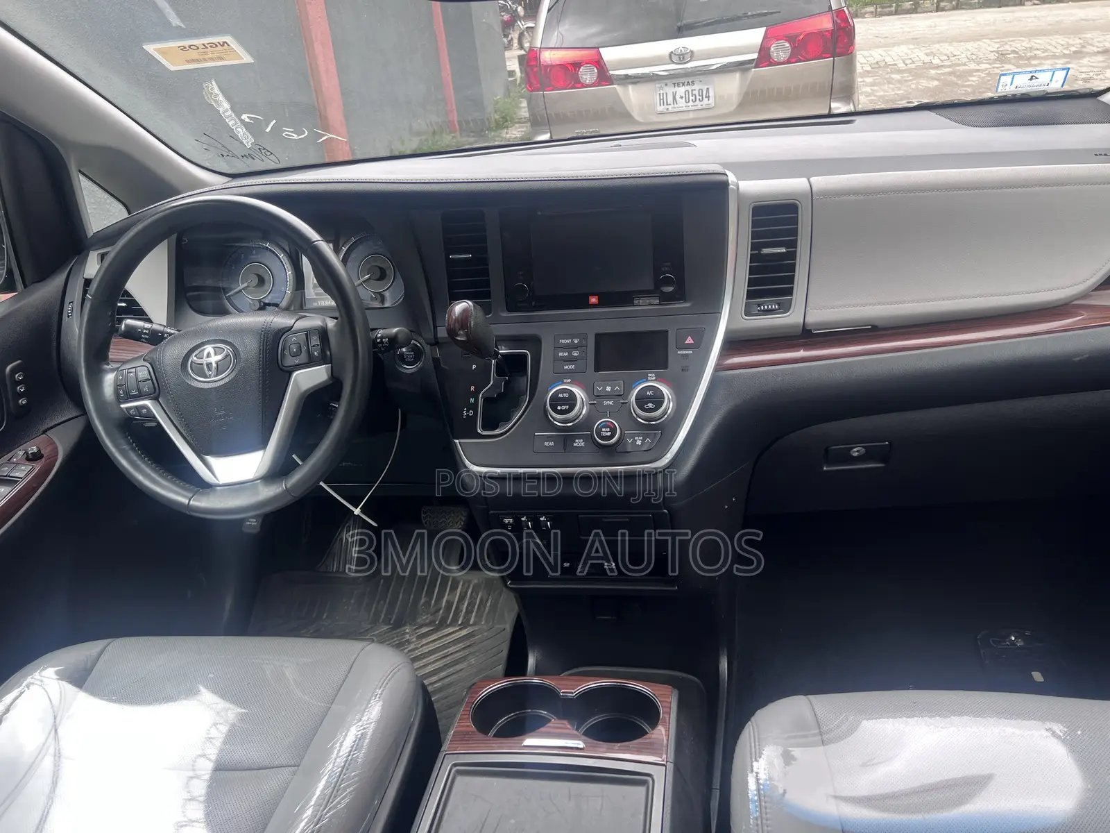 Toyota Sienna Limited Premium 7 Passenger (3.5L 6cyl 6A) 2016 Black