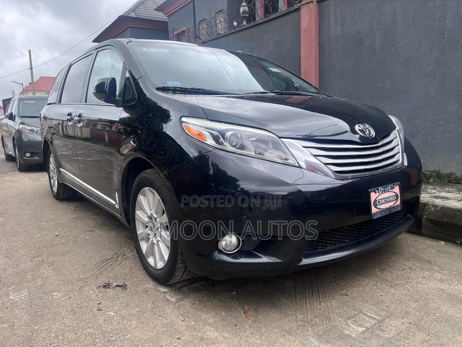 Toyota Sienna Limited Premium 7 Passenger (3.5L 6cyl 6A) 2016 Black