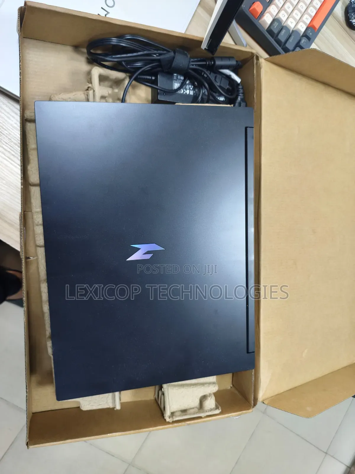 Laptop Acer Nitro 16 8GB AMD Ryzen 7 SSD 1T
