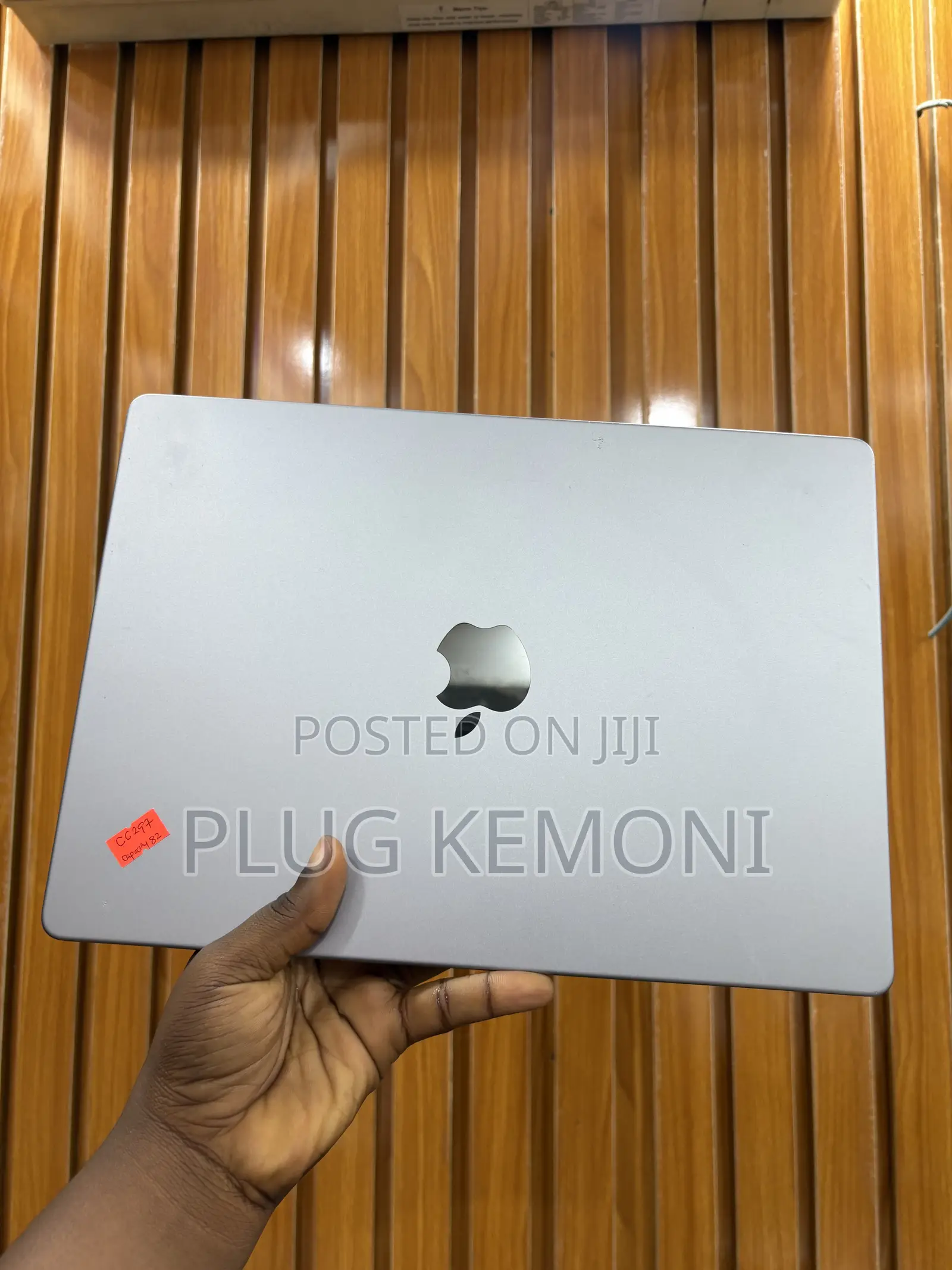 Laptop Apple MacBook Pro 2021 M1 16GB Apple M1 Pro SSD 1T