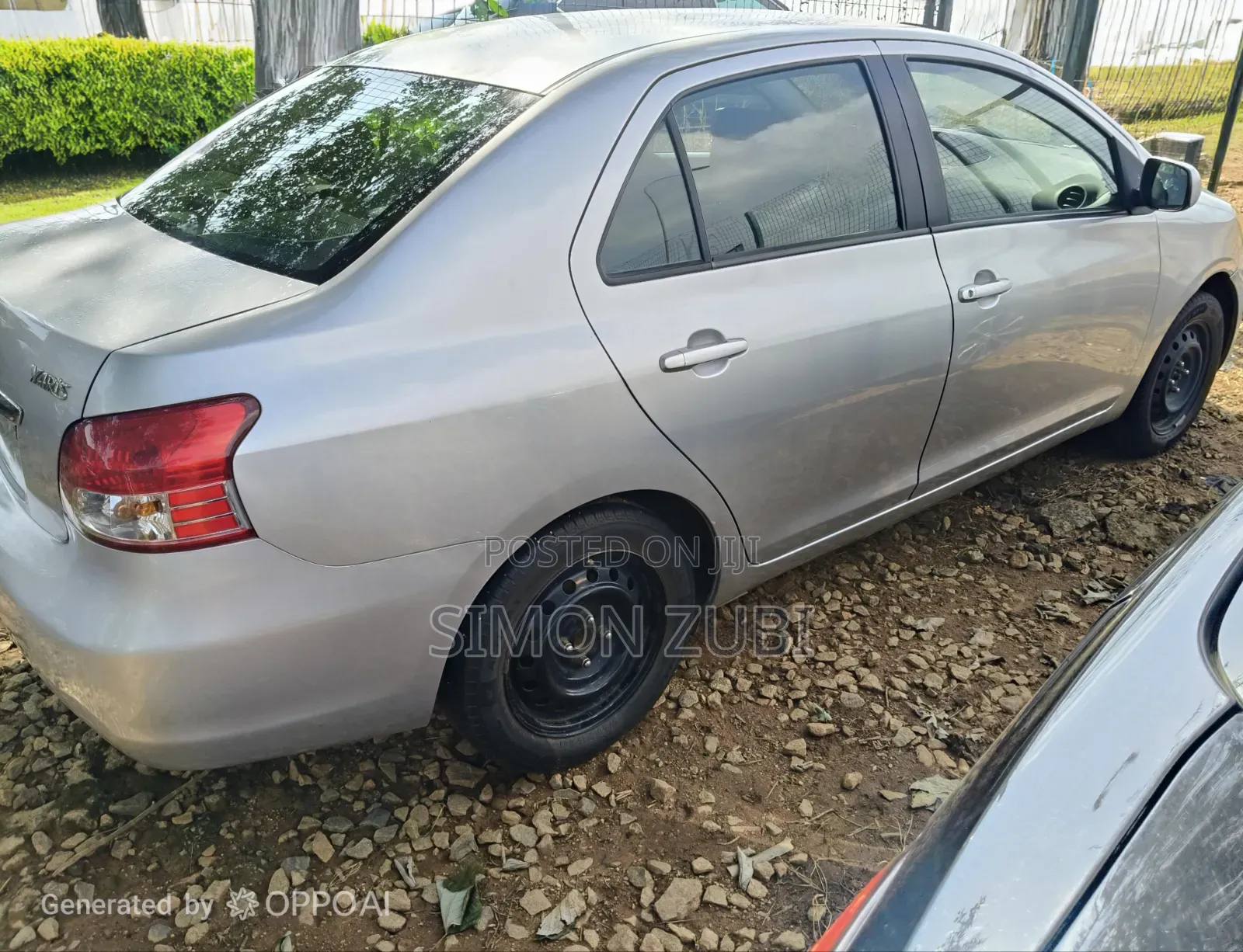Toyota Yaris 2012 Silver