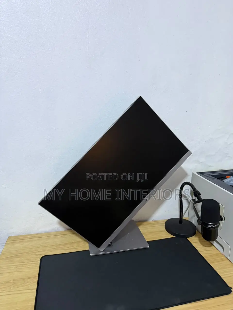 HP 24 Inches Frameless Monitor