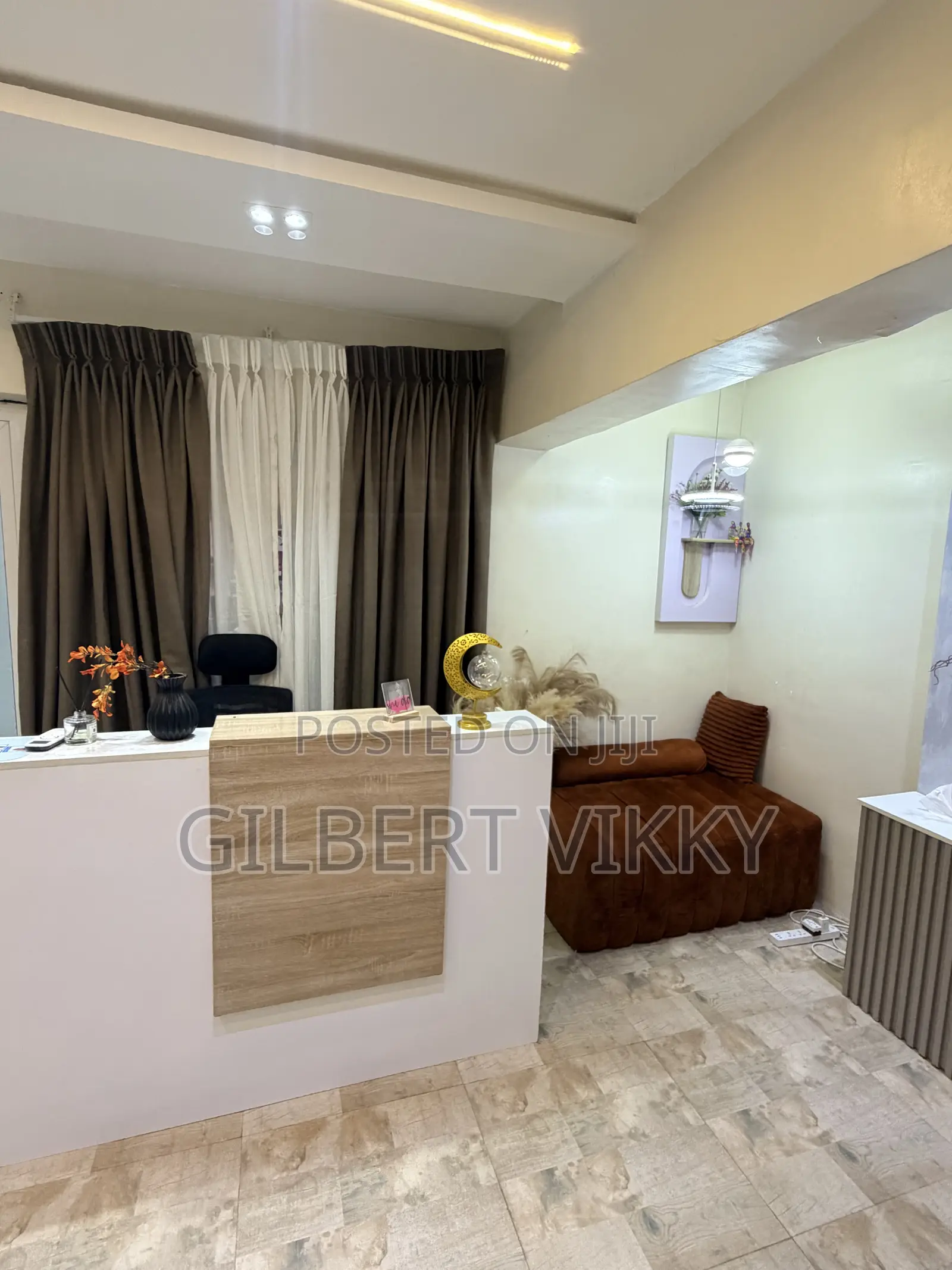 Furnish Office Space for Subletting