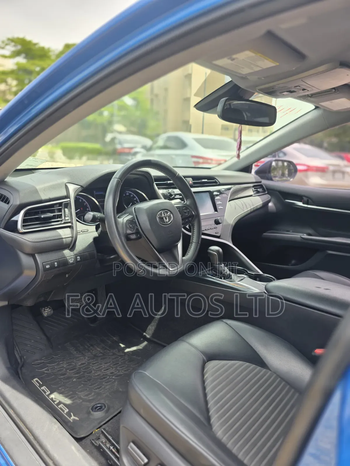 Toyota Camry 2019 Blue