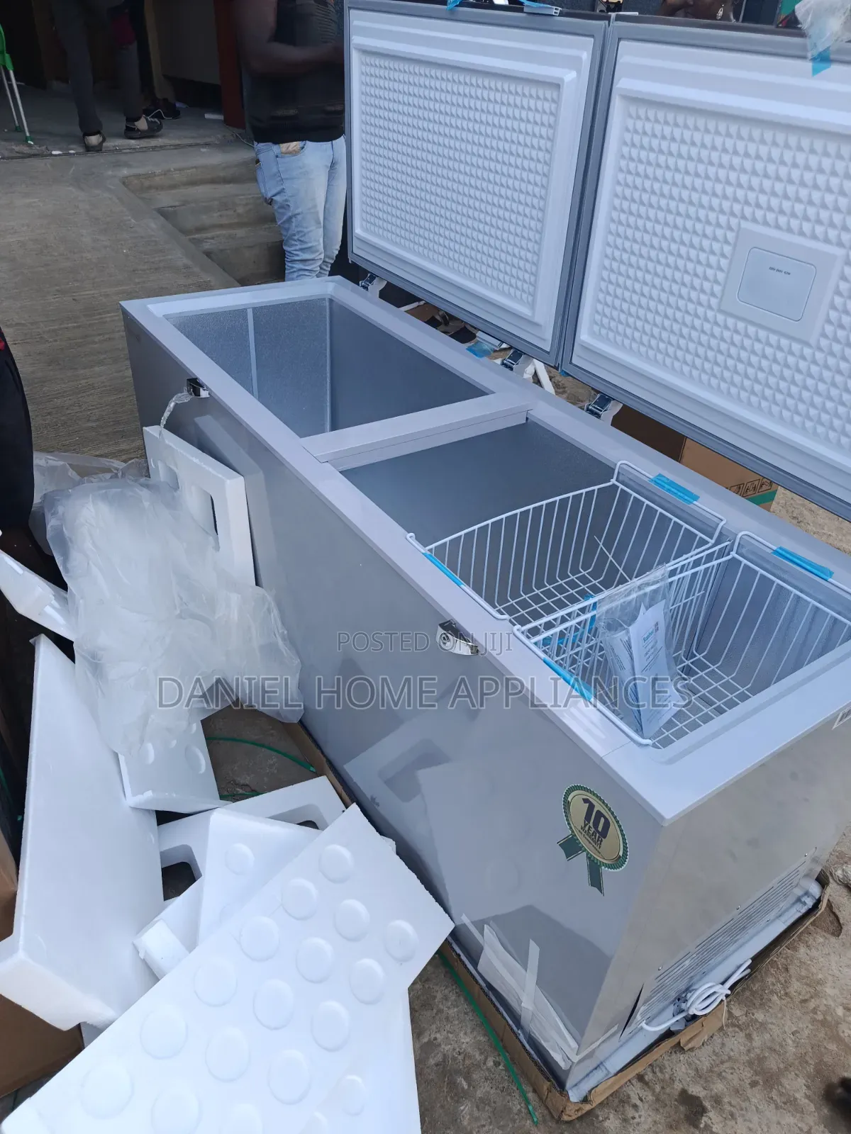 Scanfrost 600L Double Door Inverter Chest Freezer SFL600INV