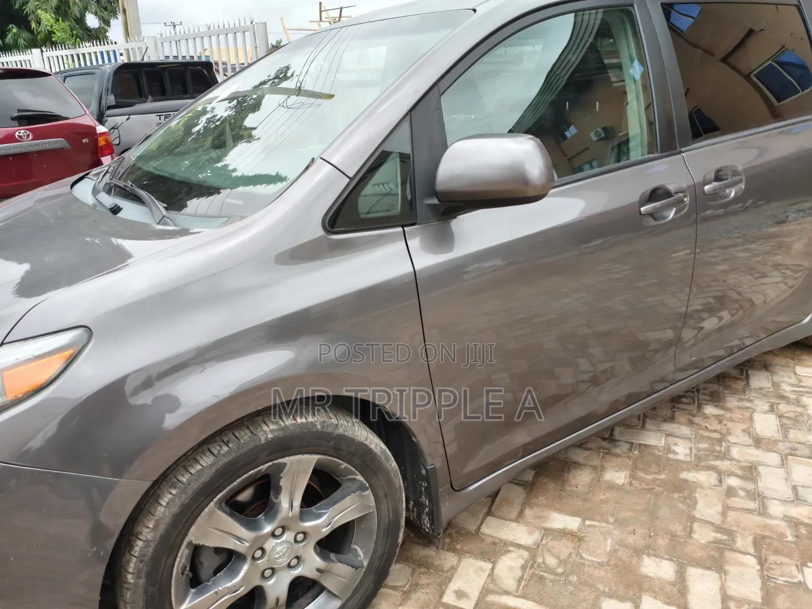 Toyota Sienna 2012 Gray