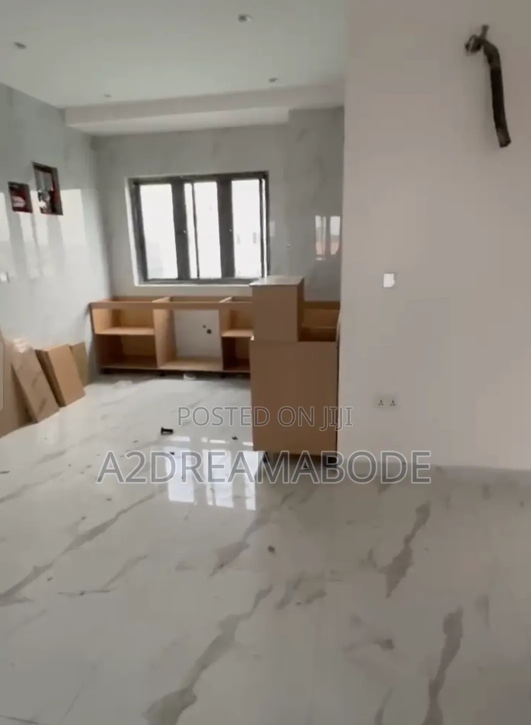 3bdrm Apartment in Yaba, Alagomeji for rent