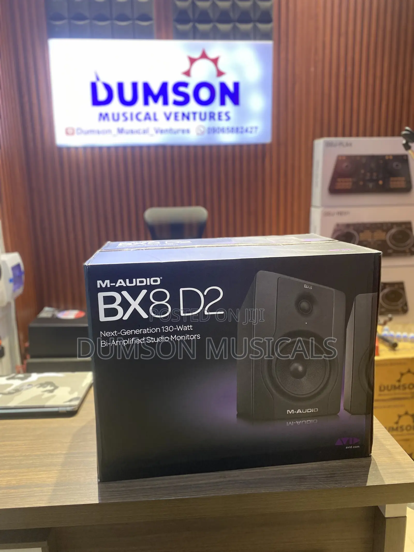 M-Audio BX8D2 Powered Studio Monitor 8" Speakers