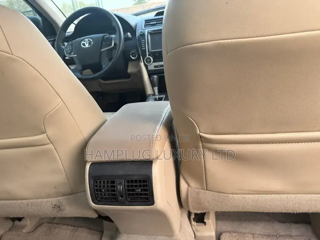Toyota Camry 2014 Gold