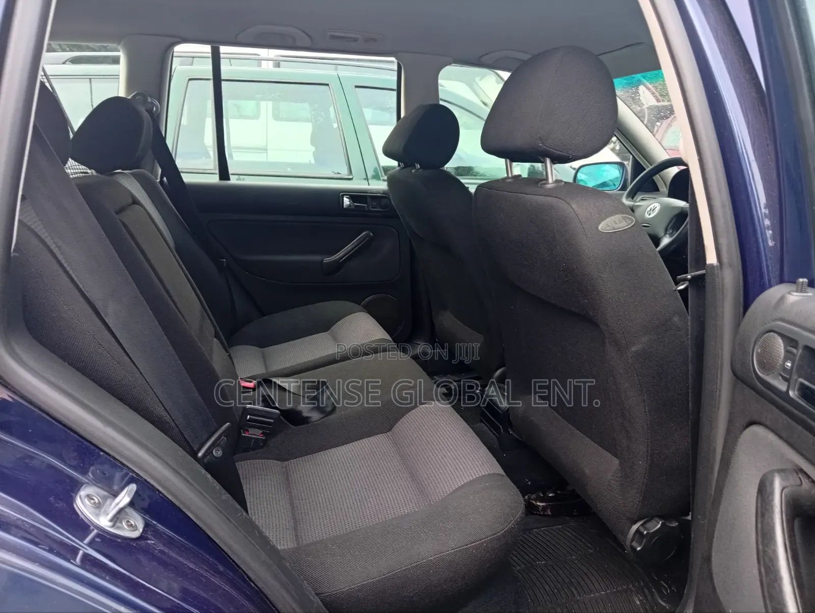 Volkswagen Golf 2000 Blue