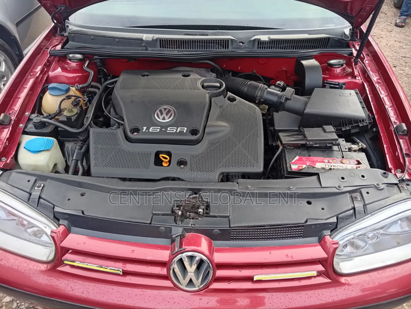Volkswagen Golf 2003 Red