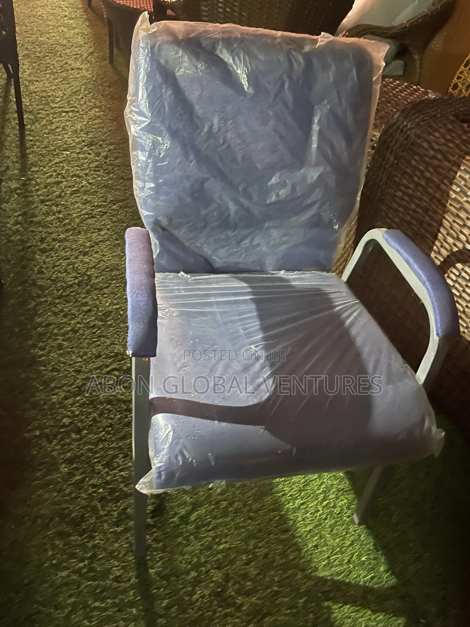 Standard Conference Banquet Chair With Arm
