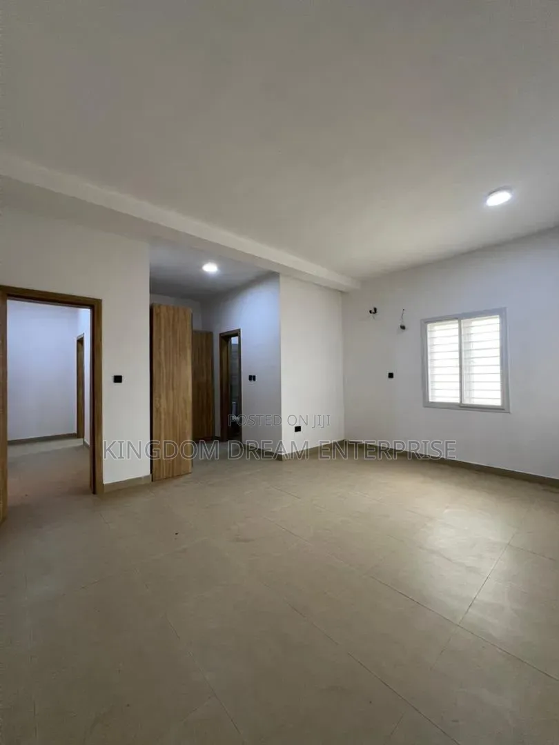 3bdrm Apartment in Mobile Road Ilaje for rent
