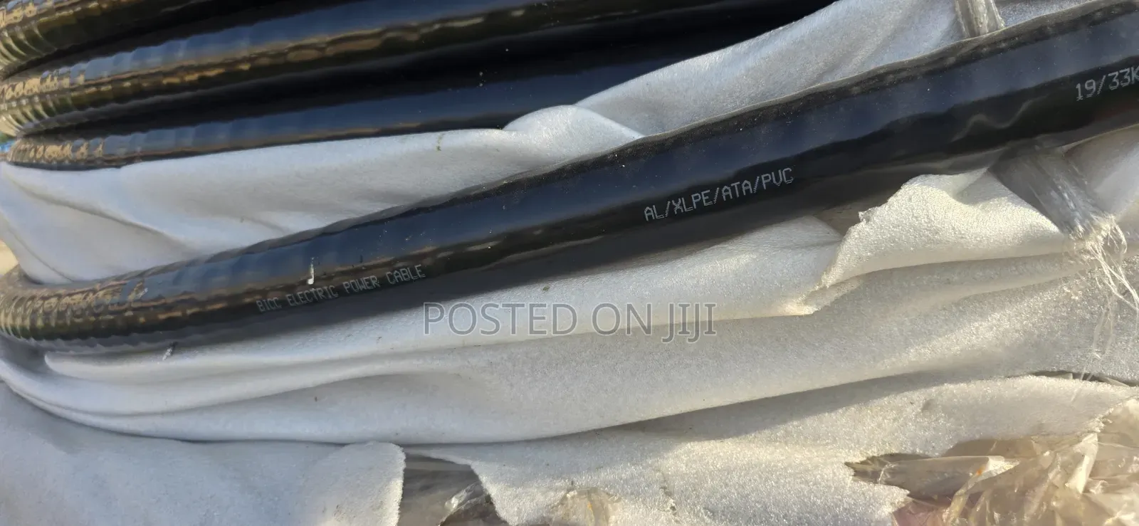 33kV XLPE Single 1 Core Aluminum Power Cable (240mm2)