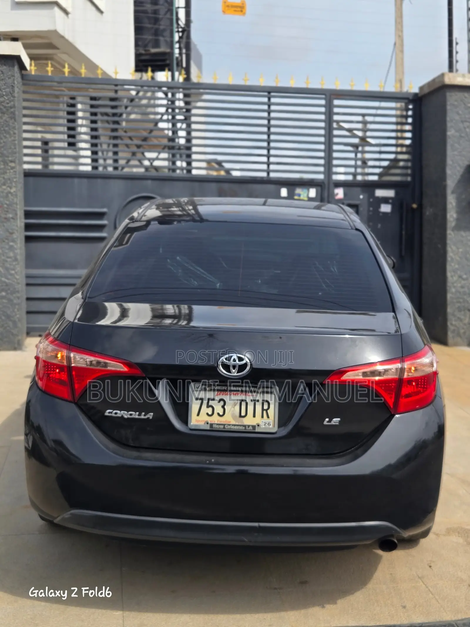 Toyota Corolla LE (1.8L 4cyl 2A) 2018 Black
