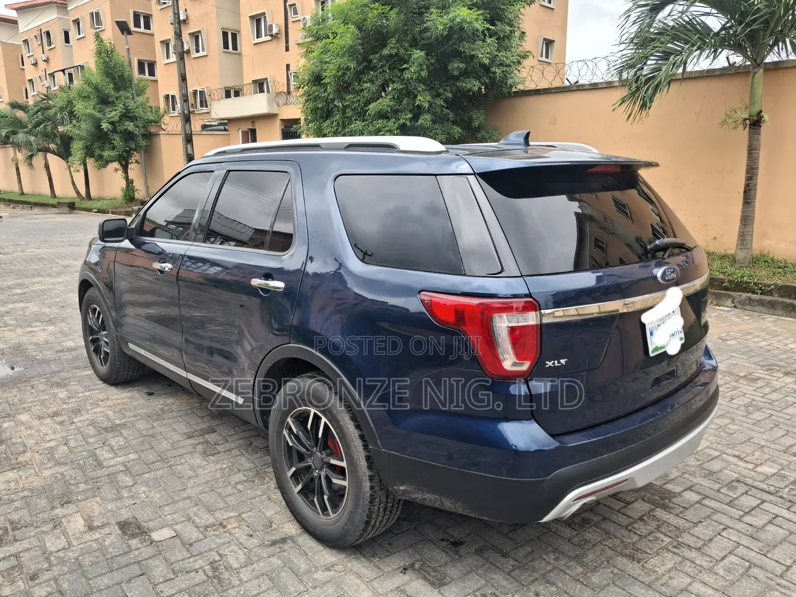 Ford Explorer 2016 Blue