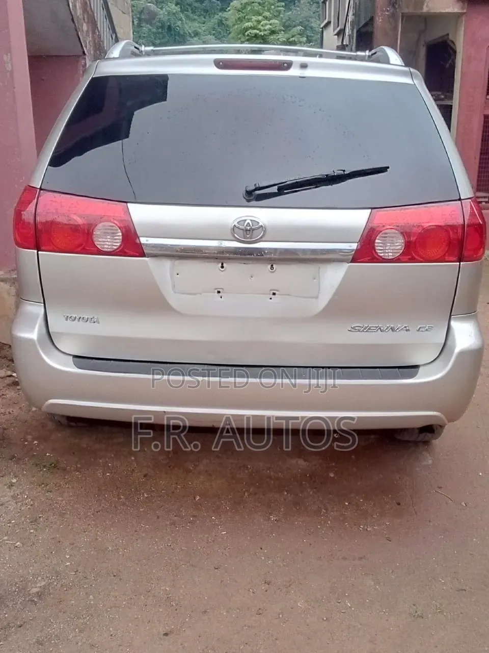 Toyota Sienna CE AWD 2006 Gold
