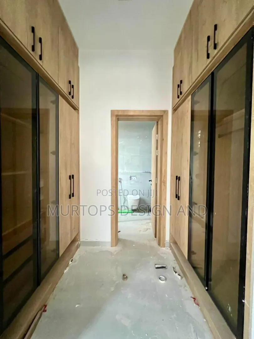 6bdrm Duplex in Victoria Island Extension for sale