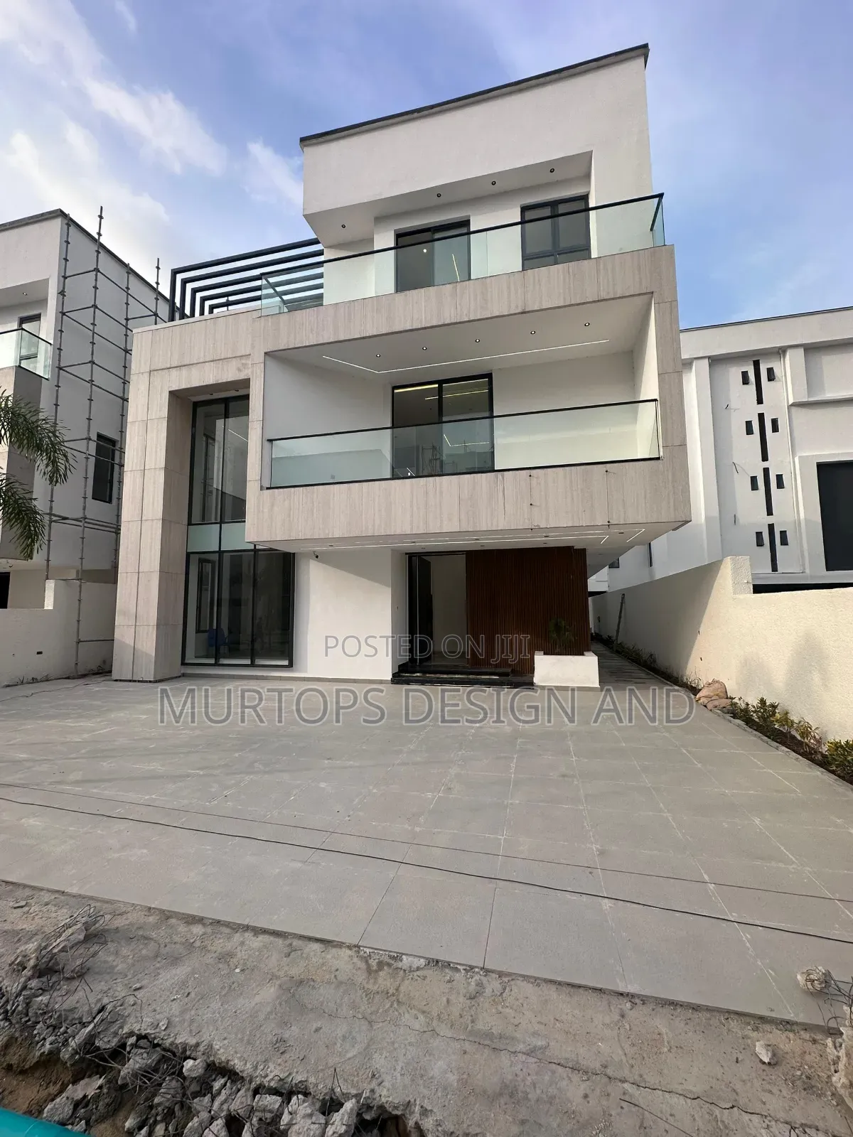 6bdrm Duplex in Lekki Phase 1 for sale