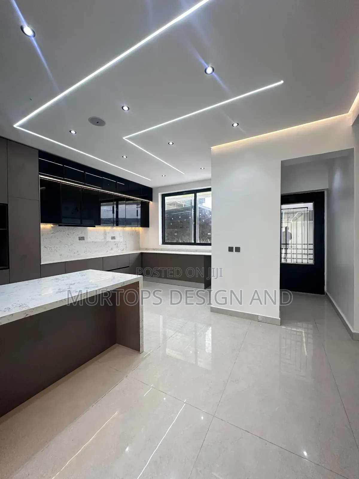 6bdrm Duplex in Lekki Phase 1 for sale