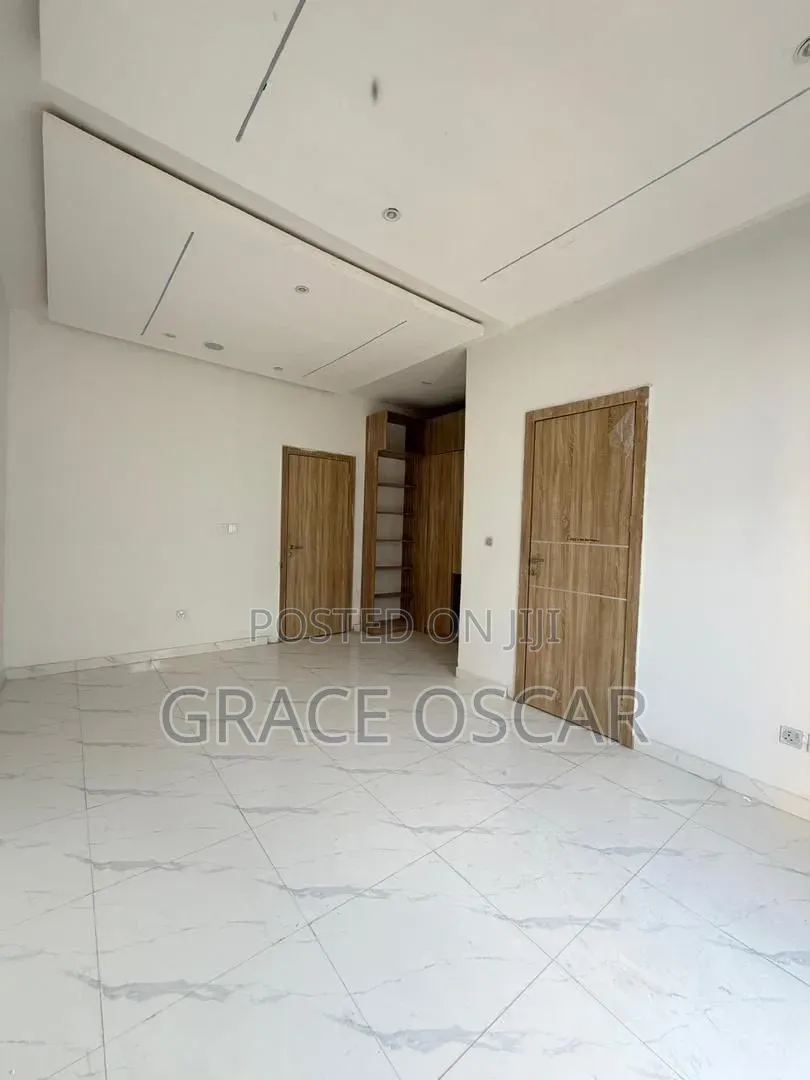 3bdrm Duplex in Abraham Adesanya Estate for sale