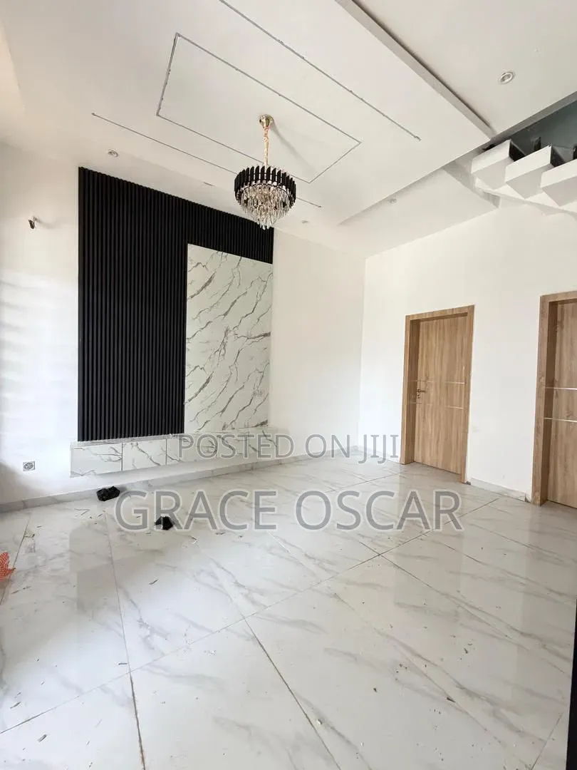 3bdrm Duplex in Abraham Adesanya Estate for sale