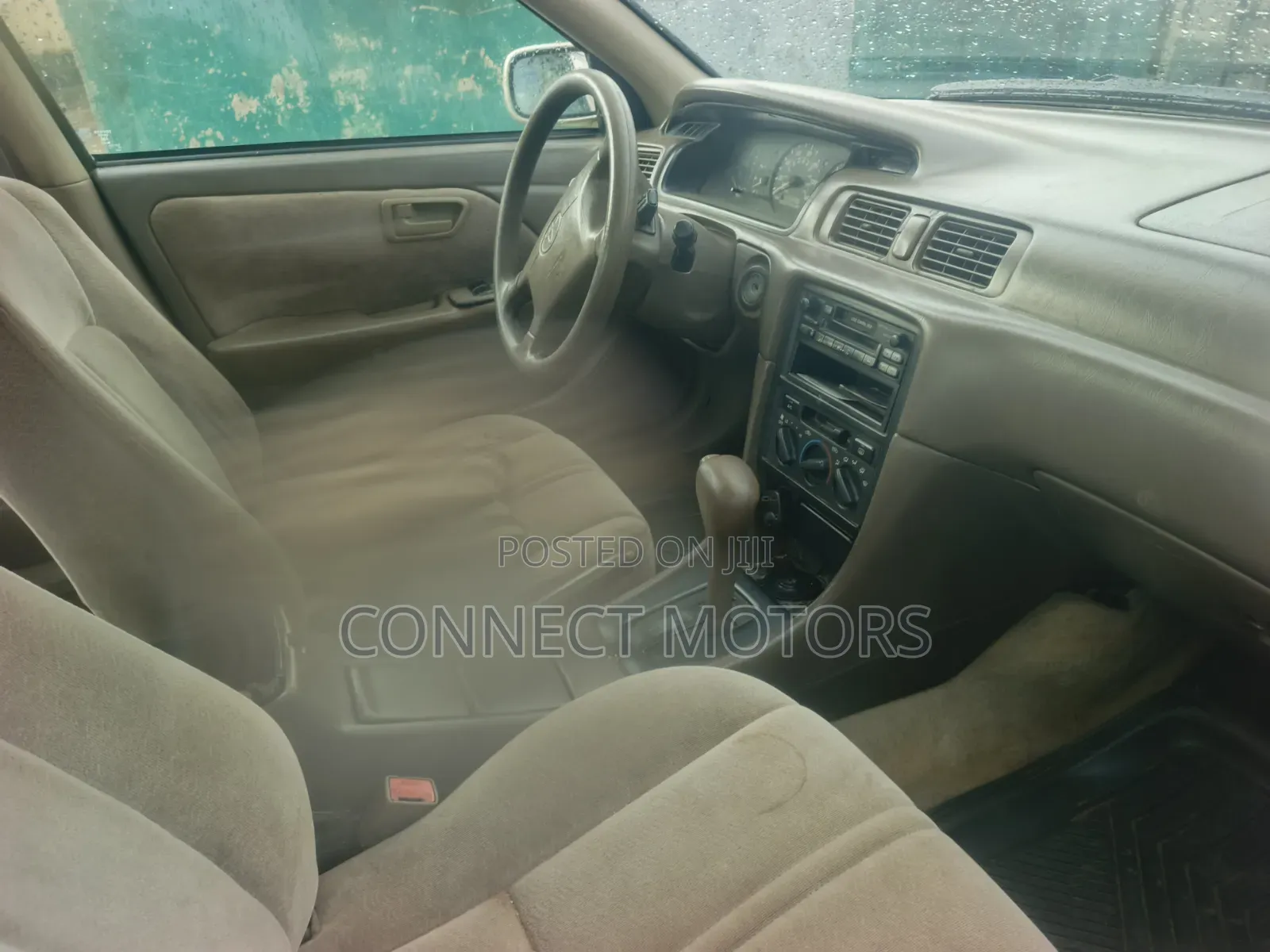 Toyota Camry Automatic 1999 Gold