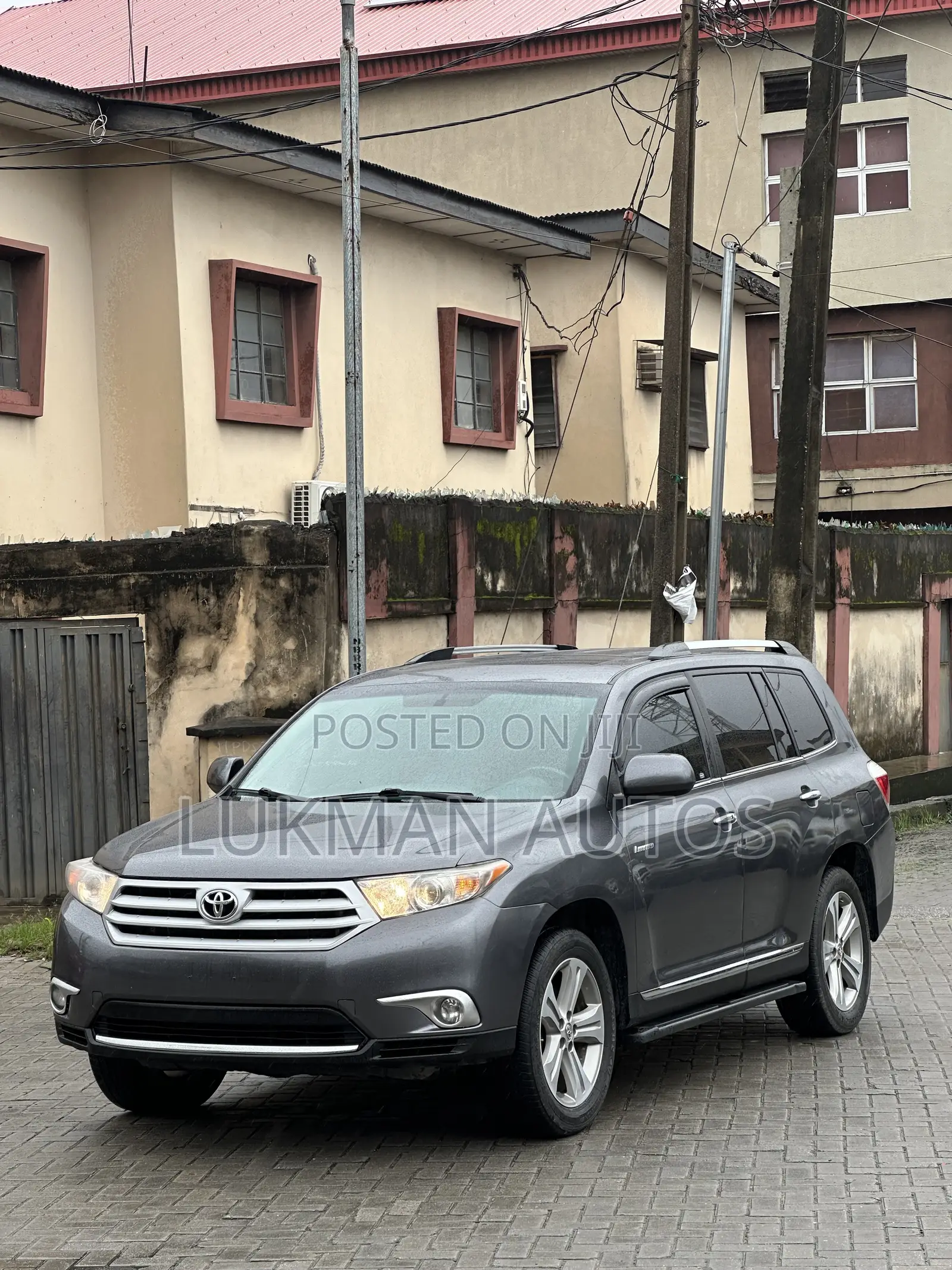 Toyota Highlander Limited 3.5l 4WD 2013 Gray