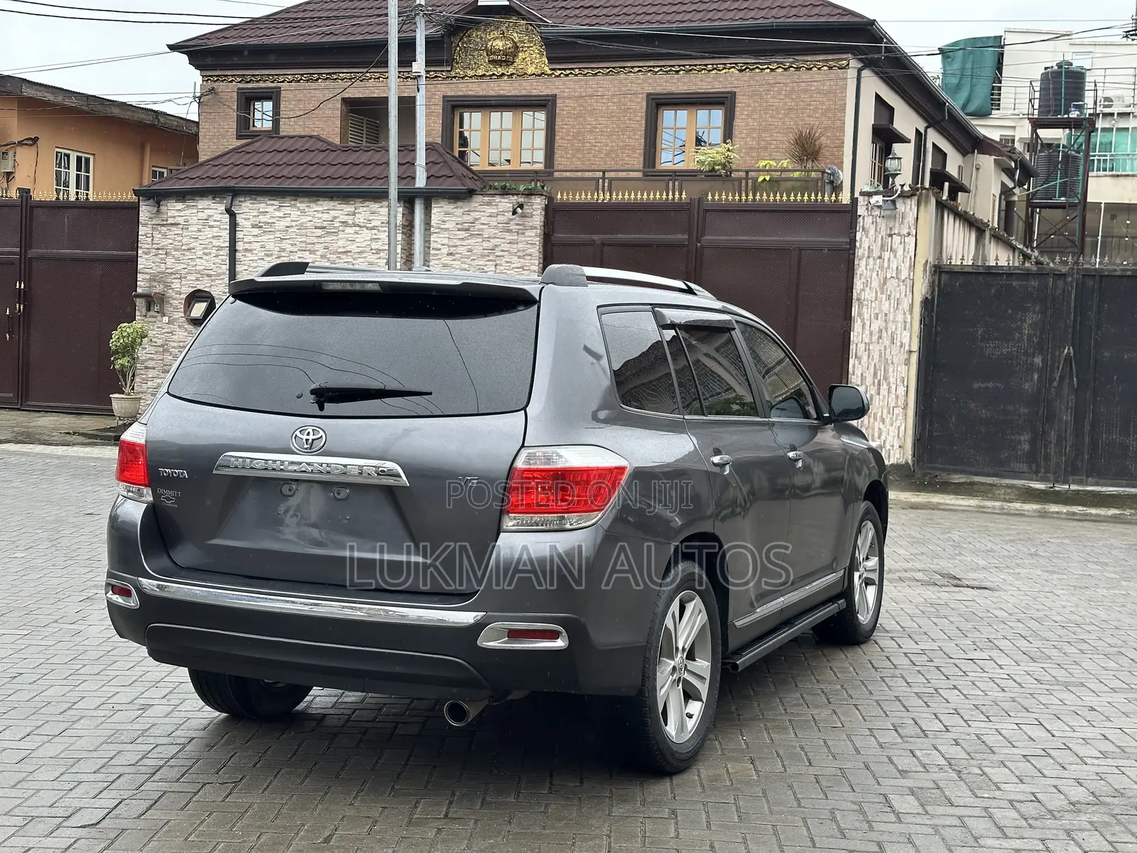 Toyota Highlander Limited 3.5l 4WD 2013 Gray