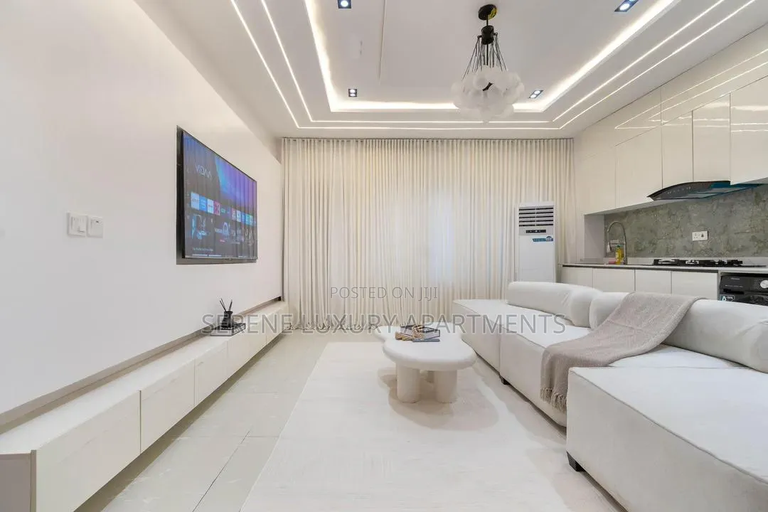 Luxurious One Bedroom Apartment With PS5 and Swimming Pool