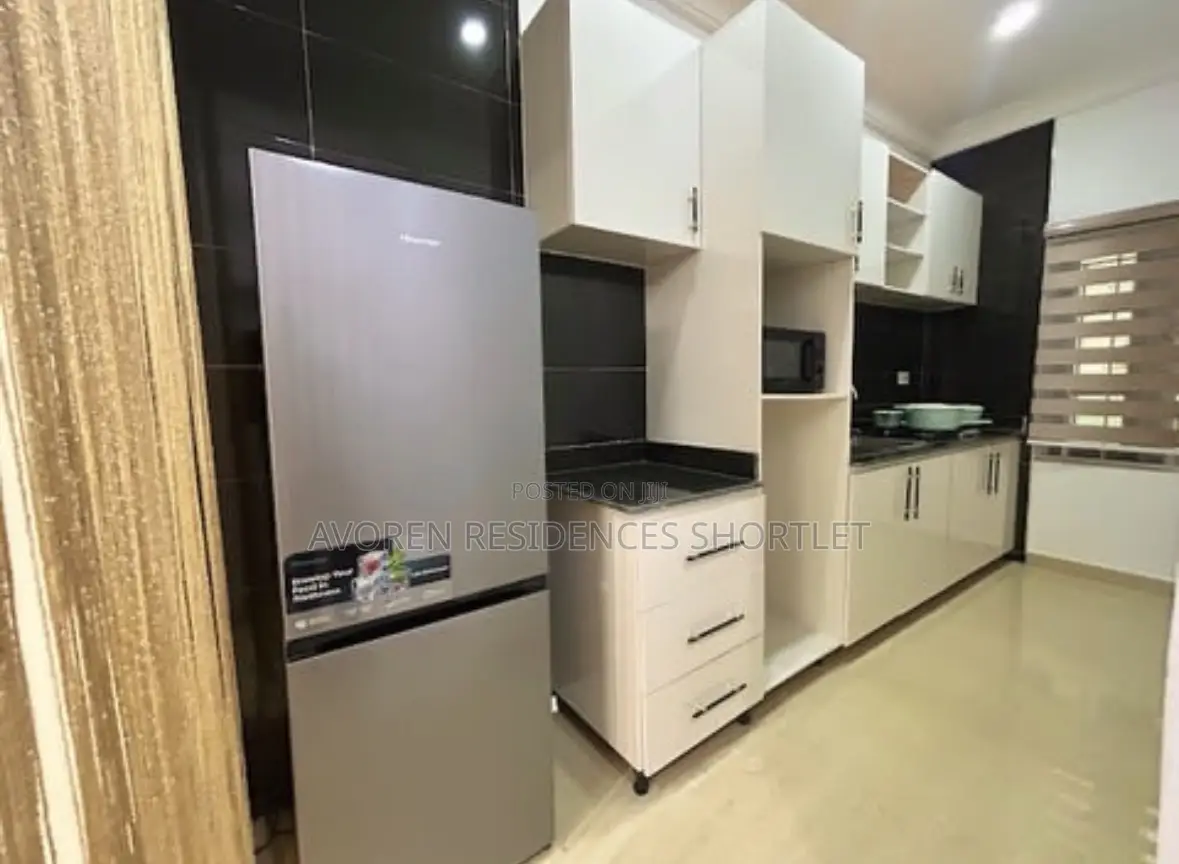 Luxurious One Bedroom Apartment Shortlet in Admiralty Way